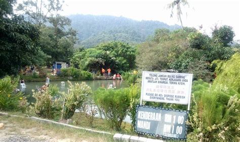 Khasiat air rebusan jahe dan serai selanjutnya adalah sebagai obat alami untuk meredakan gejala pms, seperti kembung, kram, dan hot flashes. DESTINASI - ARISSA HOMESTAY
