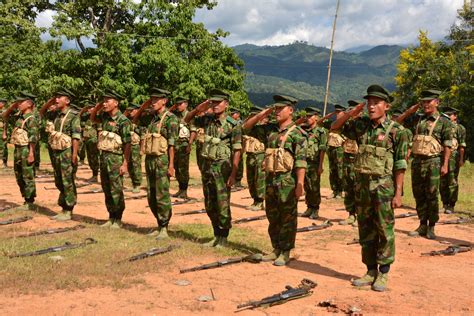 Burma Suu Kyi Talks Peace But The Army Keeps Fighting Time