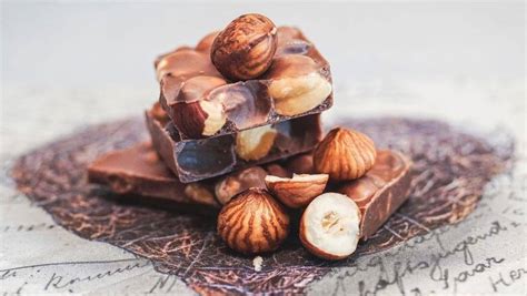 5 Substitutes For Hazelnuts