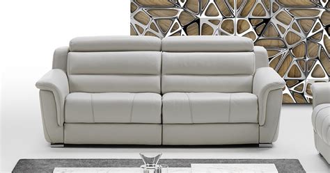 Canapé lit cuir haut de gamme : Canapé BRUGES Ligne Intemporelle haut de gamme avec système relaxation électrique.