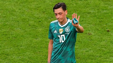 Germany World Cup Winner Mesut Ozil Retires Football News Hindustan