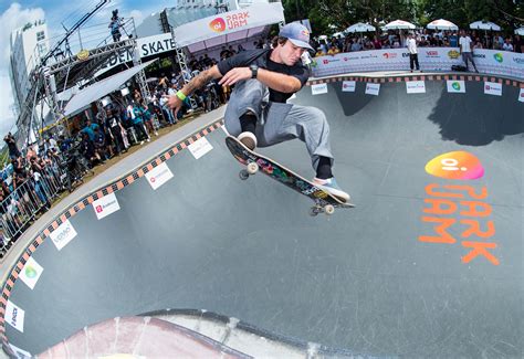 Watch yndi go for gold next week at the vans park series pro finals in shanghi. Oi Park Jam consagra Pedro Barros e Yndiara Asp