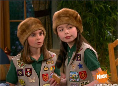 They are very different but end up being the best of brothers. Picture of Miranda Cosgrove in Drake & Josh: (Season 2 ...