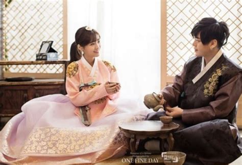 방법은 단 하나, 계약 연애뿐! 문희준-소율, 결혼 3개월만에 첫 아이 출산 "혼전임신 맞네 ...