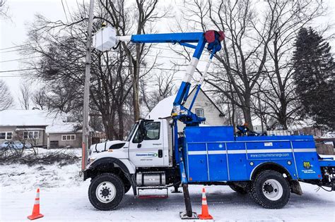 Michigan Energy Crews Heading South For Restoration Efforts From