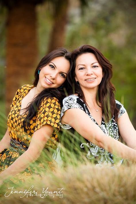 Imágenes Mother Daughter Photography Poses Mother Daughter Photoshoot Sisters Photoshoot