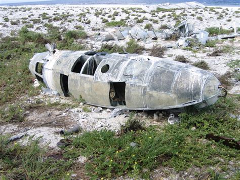 Fileplane Wreckage On Howland Island Simple English Wikipedia
