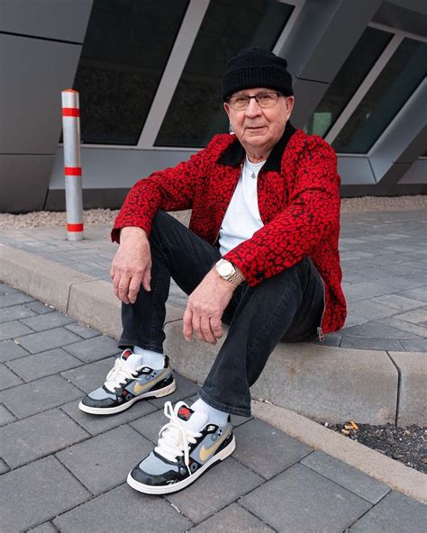 75 Year Old Grandpa Dresses Like Stylish Celebrities Proving Fashion