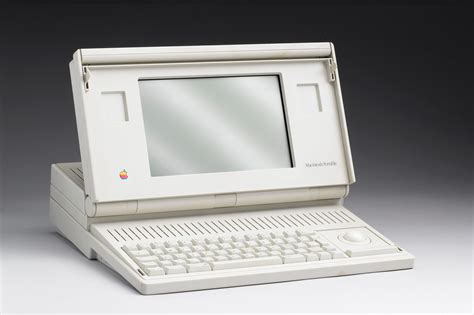 The Mac Portable — An Apple Flop That Led To Great Things — Turns 30