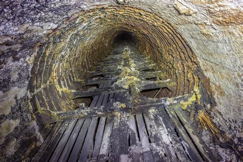 Underground Mine Shaft — Stock Photo © Xaolas 96812864