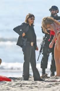 Rashida Jones Arrests A Gang Of Lifeguards While Filming