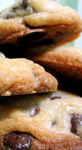 These little sandwich cookies are so wonderful for the holidays. Trisha Yearwood's Chocolate Chip Cookies | Chocolate chip ...