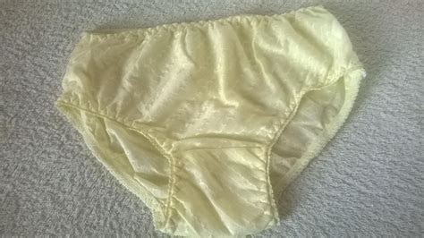 pretty cute silky white frilly nylon panties vintage knickers uk s 8 10 ebay