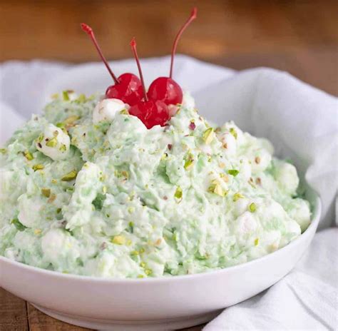 Sabrina knows that cooking delicious meals day after day can be a challenge, even for professional chefs. Watergate Salad Recipe (Pistachio Fluff Delight) - Dinner ...