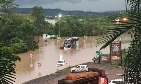 Fotos das enchentes em Santa Catarina duas mortes até o momento Mix Vale