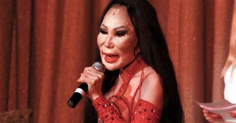 Lilia mendiola de chi (born 1945), better known by her stage name lyn may, is a mexican vedette, exotic dancer and actress. Lyn May a punto de casarse con empresario 30 años menor ...
