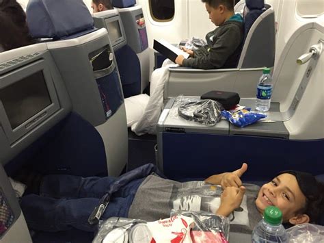 Flying Delta First Class Mommy Travels