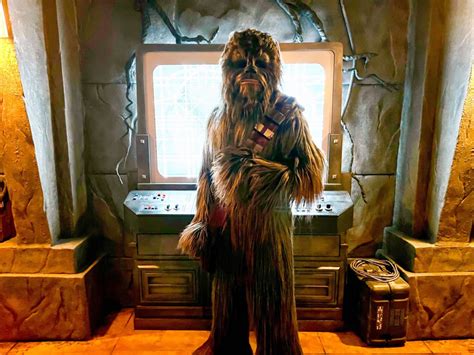 Photos Video Darth Vader And Chewbacca Return To Star Wars Launch Bay
