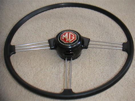 Early Steering Wheel Centers Mgb And Gt Forum The Mg Experience