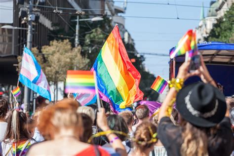 Deeply Grateful Original Pride Flag Unveiled At San Francisco Museum 🌍 ⁉️ 📽️ Publicaciones