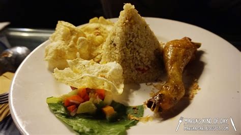 First destination was lembang, di lembang kita sempet mampir ke taman bunga begonia, and then we had brunch at lawangwangi creative space. Restaurant Review: Lawangwangi Creative Art Space - Dago ...