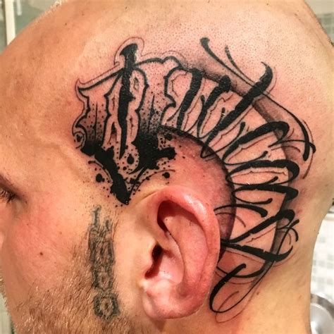 ¿cómo ensaya un futuro tatuador antes de atreverse con la piel ajena? Pin de Andres Henao en Lettering tattoo | Diseños de letras, Letras para tatuajes, Letras tattoo