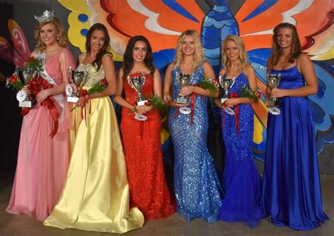 Weems Crowned Fairest Of The Fair During Damp Night At The Greene