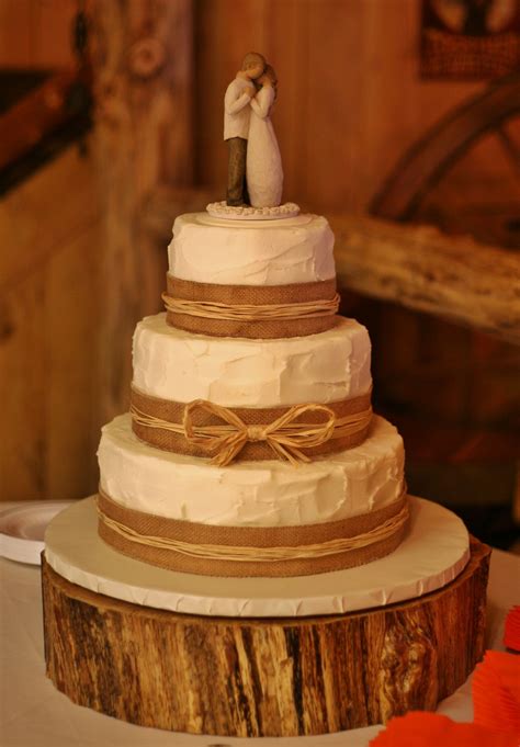 Spackled Ivory Buttercream With Burlap Ribbon Wedding Cake