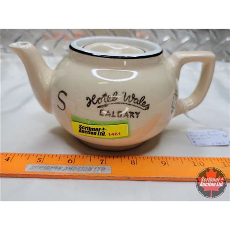 hotelware by medalta hotel wales calgary tea pot fd9 3 1 2 h see pics