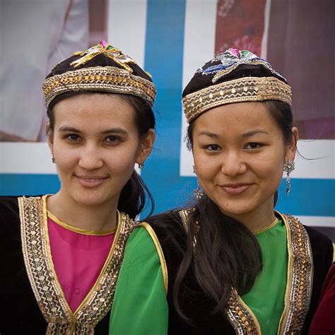 Kazakhstan People Asian Kazakhstan Traditional Fashion Kazakhstan