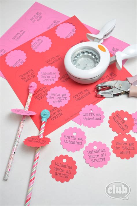 Easy heart card tutorial material: Easy Homemade Valentines Card Idea for Kids