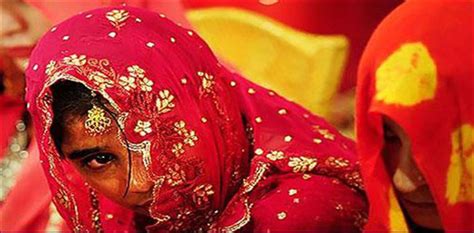 کم سن طالبہ کی شادی کرانے پر دولہن اور دولہا کا والد گرفتار