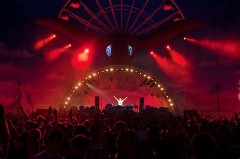 The Amazing Stage Designs Of The Tomorrowland Music Festival Artofit