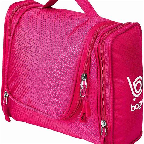 The 8 Best Toiletry Travel Bags For Men And Women Iucn Water