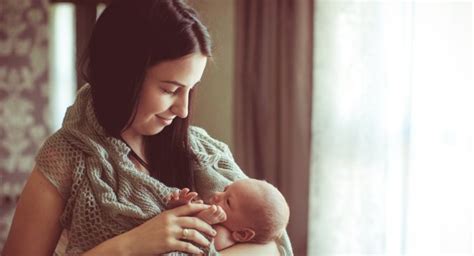 Real Moms Share Breastfeeding Tips To Make Life Easier