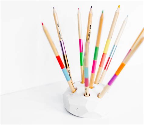 How to make a paper pen holder / diy paper pen holder / easy origami tutorialhi guys! This school year, keep pencils organized with this DIY ...