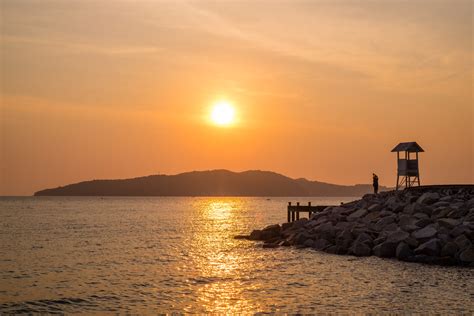 Top Things To Do In Rayong Thailand Samet Island Seafood By The