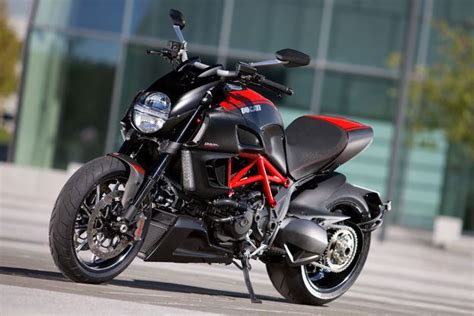 The most popular sports bike of ducati is panigale v2, scrambler 800 is popular commuter. ※Ducati Diavel Price, Mileage, Review, Specs, Top Speed ...