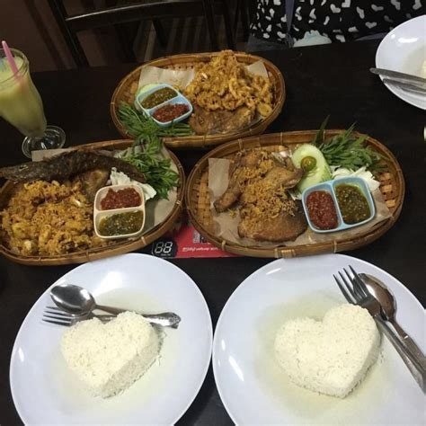 Semua orang pasti sudah mengenal kuliner yang satu ini. 7 Tempat Makan Best di Pasir Gudang (RUGI JIKA TAK SERBU ...