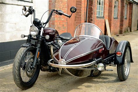 Watsonian Sidecars Now Fit The Triumph Bobber Rescogs Triumph