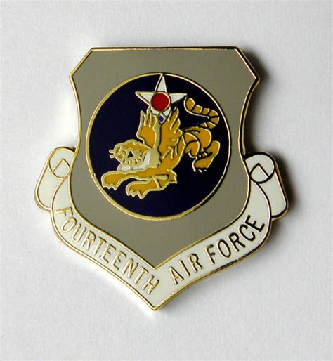 Us Usaf 14th Fourteenth Air Force Command Shield Emblem Pin Badge 1