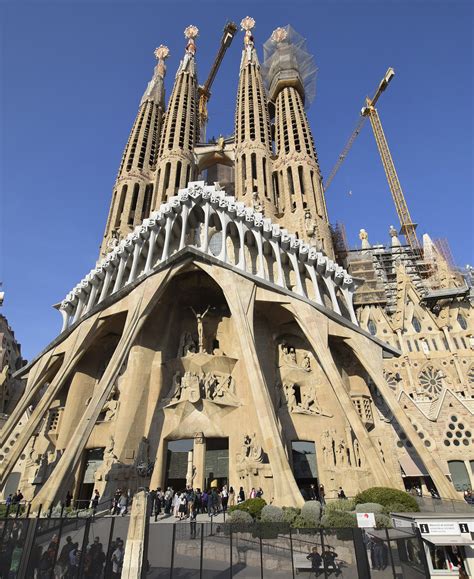 Consulta 163.730 opiniones, artículos, y 119.071 fotos de basílica de la sagrada familia, clasificada en tripadvisor en el n.°1 de 1.171 atracciones en barcelona. Sagrada Familia : Sagrada Familia, Barcelona: Is this the ...