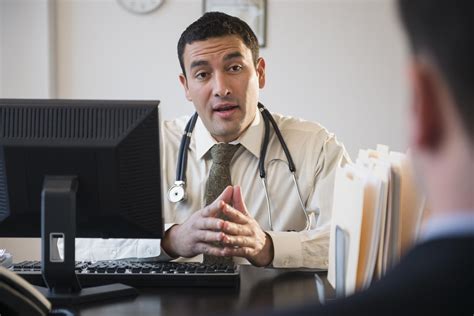 If you go to your doctor when you first notice symptoms, your cancer might be diagnosed at an earlier stage, when treatment is more likely to be symptoms of liver cancer in dogs decreased appetite. Stage 3 Lung Cancer Life Expectancy