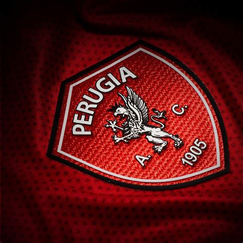 15,955 likes · 1,514 talking about this. Le maglie ufficiali del Perugia per la stagione 2019-2020 ...