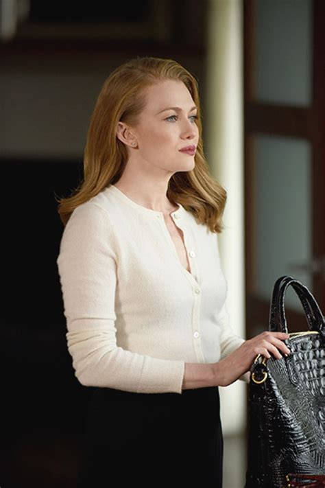 Mireille Enos In The Catch Beautiful Outfits Fashion Professional