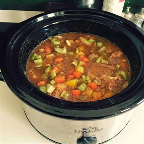 These chicken hot wings are tossed with a curry sauce and fresh herbs. 6 Week 20 Pound Challenge Recipe Guide: Chicken Curry Stew