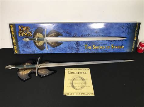 The Lord Of The Rings The Sword Of Strider With Box By United Cutlery