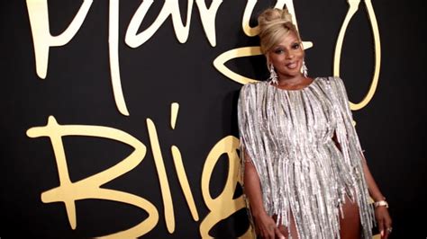 Must Read Mary J Blige Covers New Yorks Spring Fashion Issue