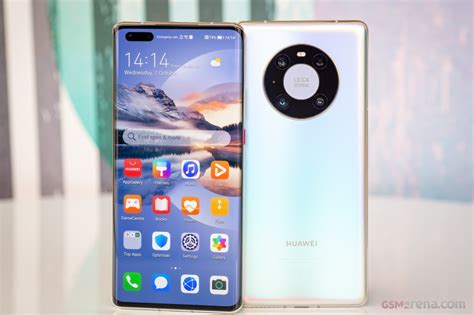 The dimensions are 162.9 x 75.5 x 9.1mm and it weighs 212g, and while those measurements make it seem pretty big, for a phone of its screen size, the mate 40 pro doesn't feel. Huawei Mate 40 Pro pictures, official photos