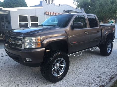 The option of 4wd typically means adding more components, switches, motors. 2007 CHEVROLET CHEVY SILVERADO 1500 LTZ MAX 4X4 Z71 CREW CAB